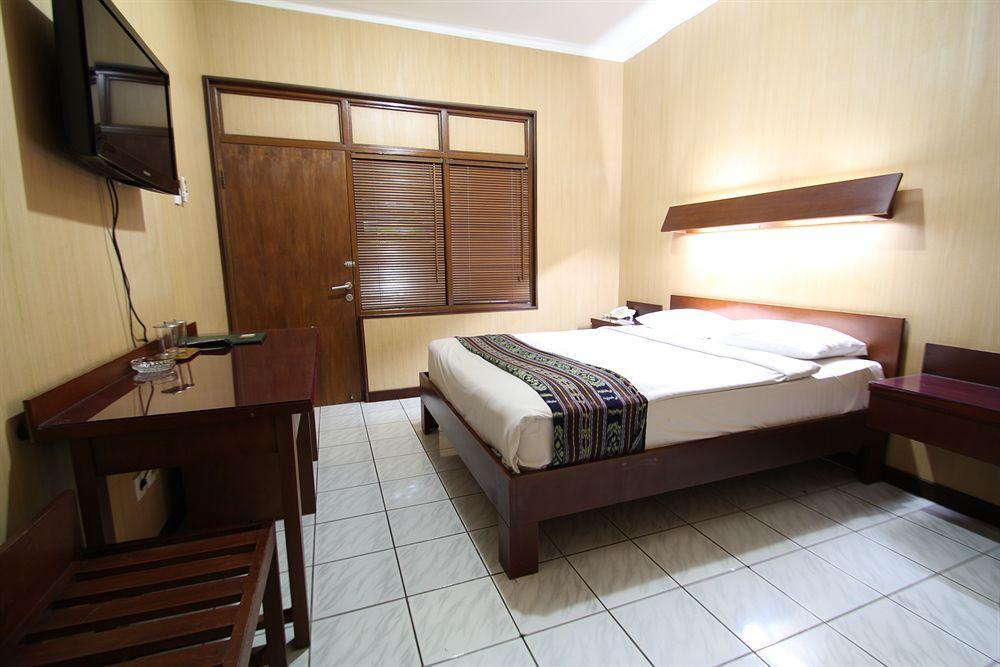 Paradiso Beach Inn Kuta Lombok Eksteriør billede