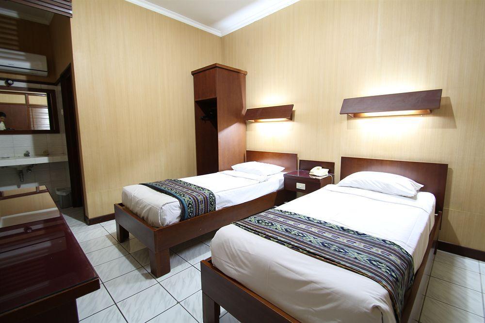 Paradiso Beach Inn Kuta Lombok Eksteriør billede