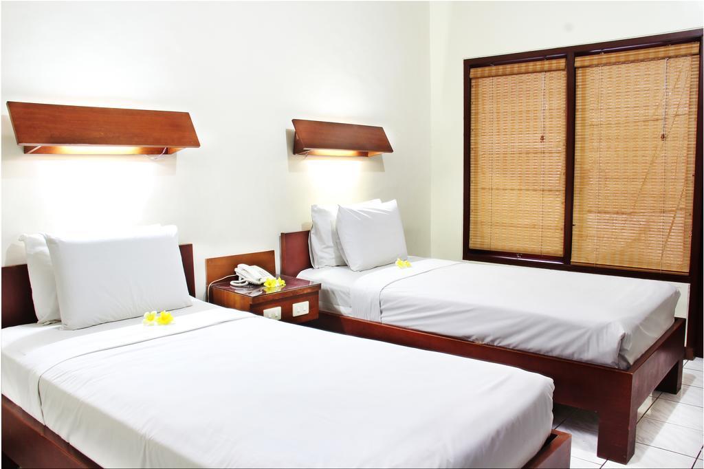 Paradiso Beach Inn Kuta Lombok Eksteriør billede