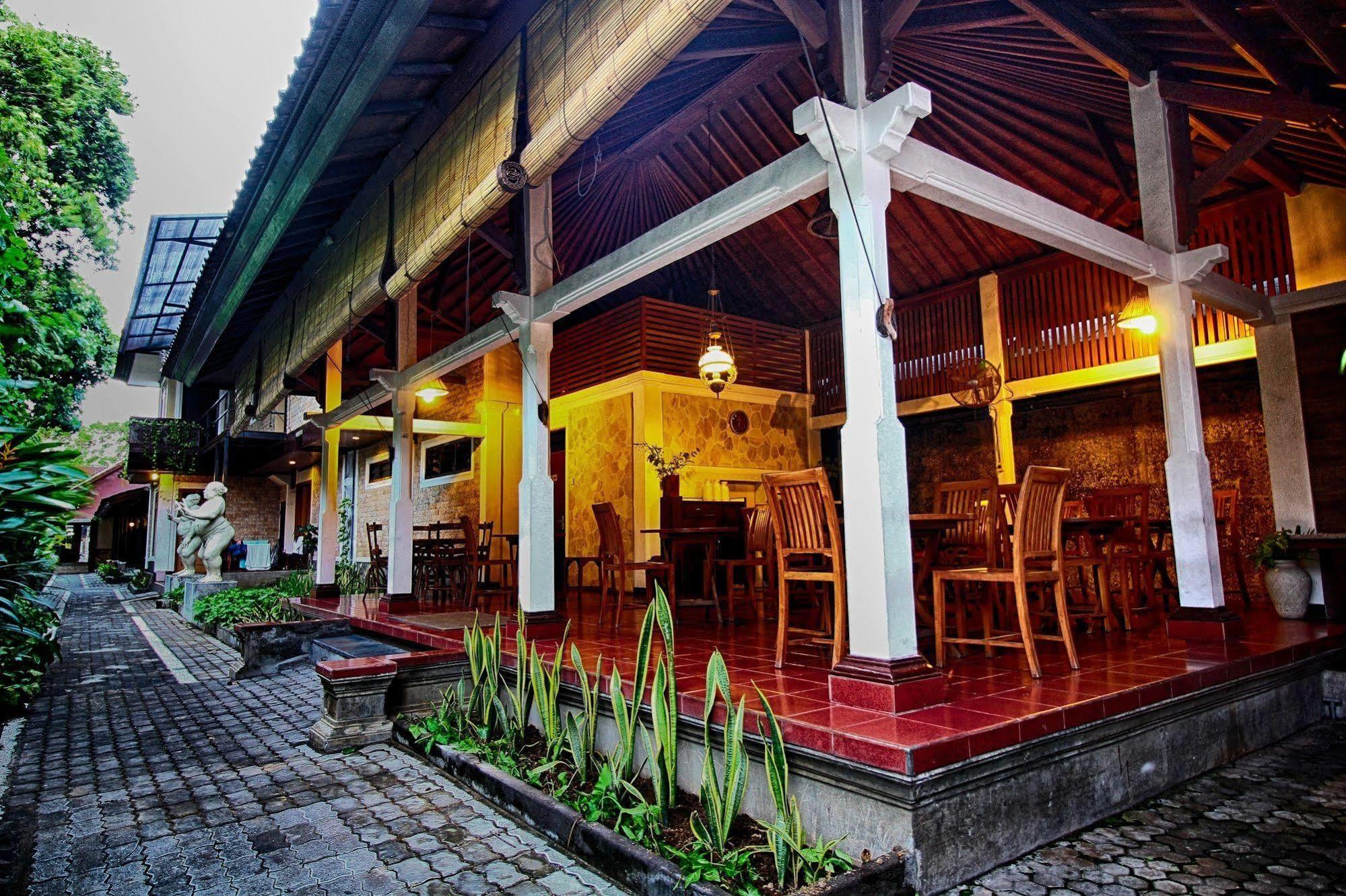 Paradiso Beach Inn Kuta Lombok Eksteriør billede