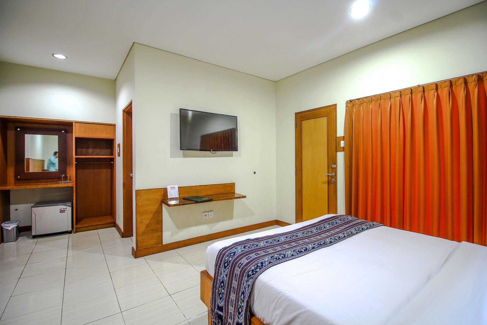 Paradiso Beach Inn Kuta Lombok Eksteriør billede