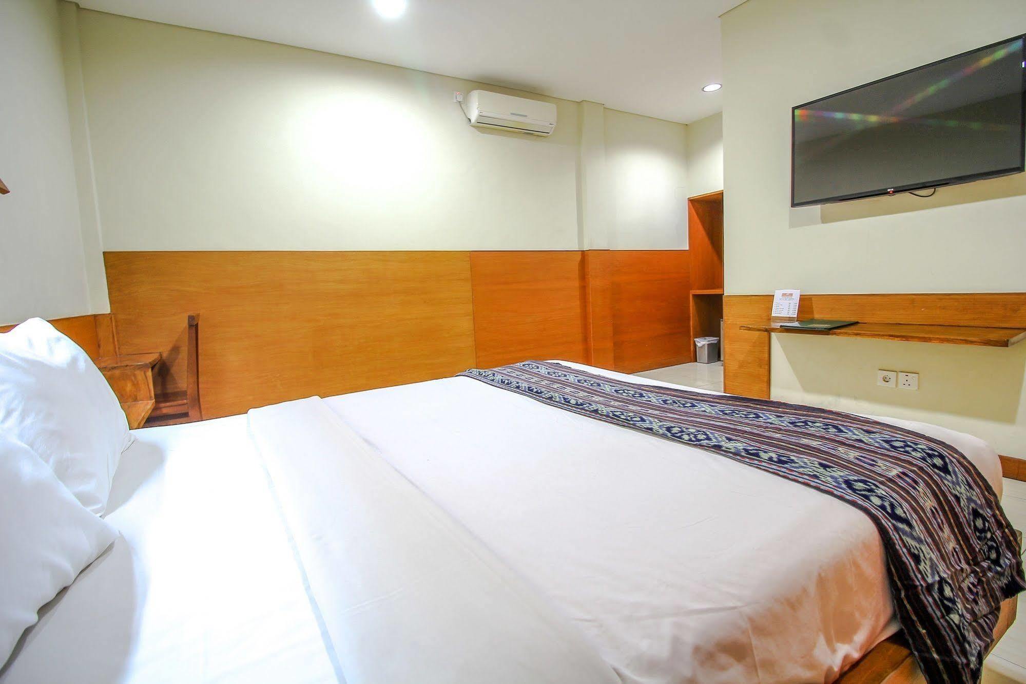 Paradiso Beach Inn Kuta Lombok Eksteriør billede