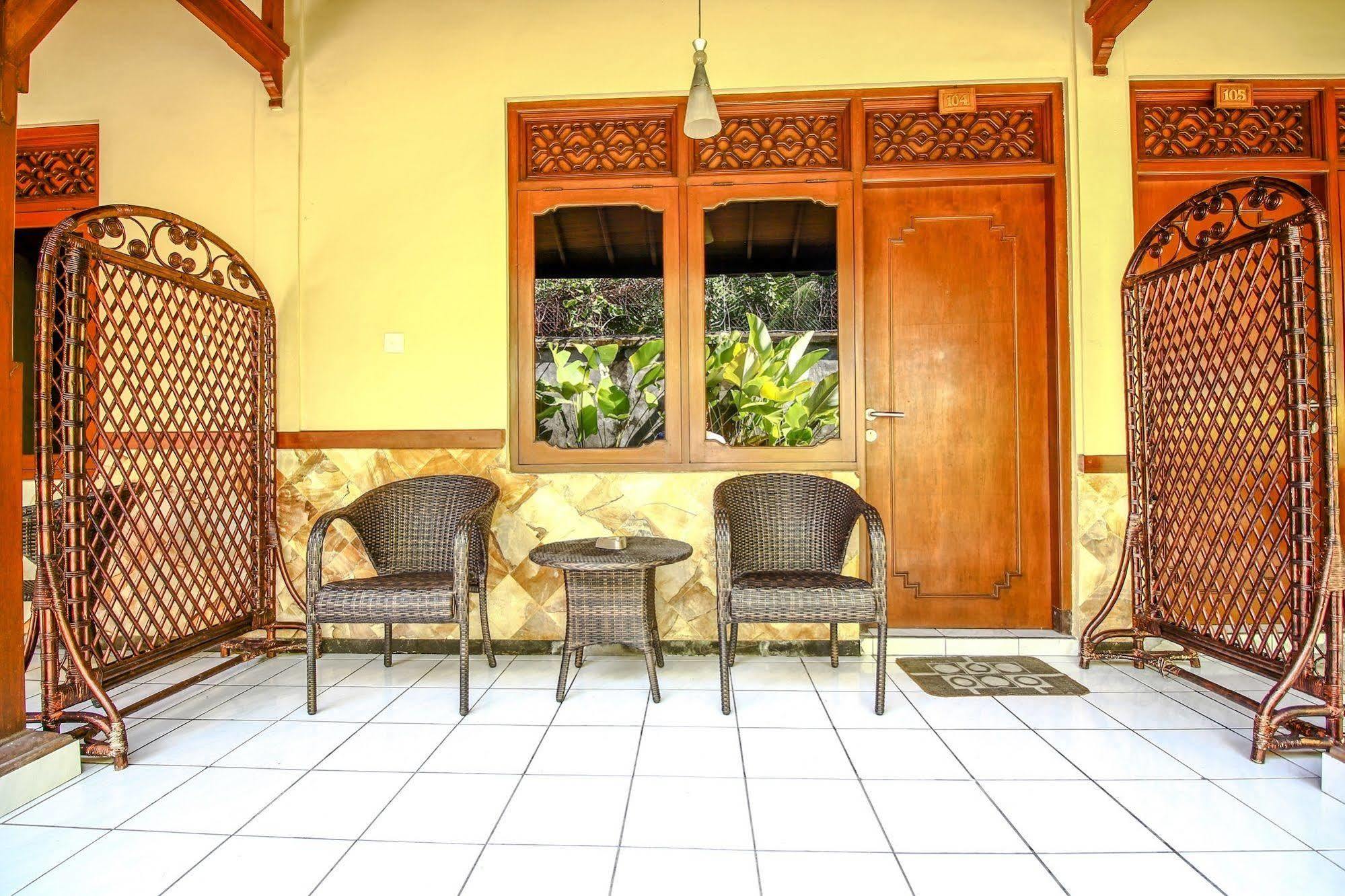 Paradiso Beach Inn Kuta Lombok Eksteriør billede