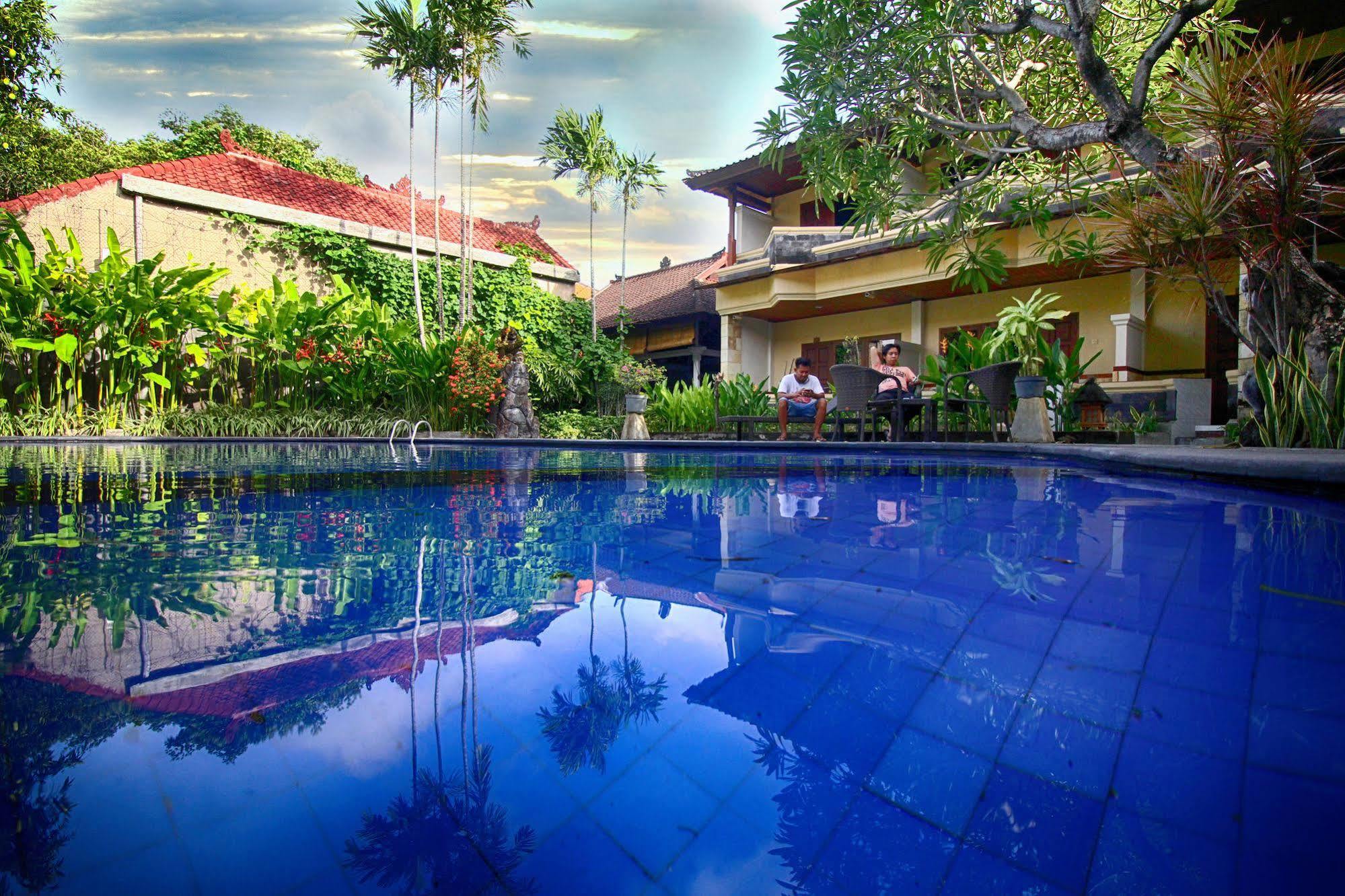 Paradiso Beach Inn Kuta Lombok Eksteriør billede